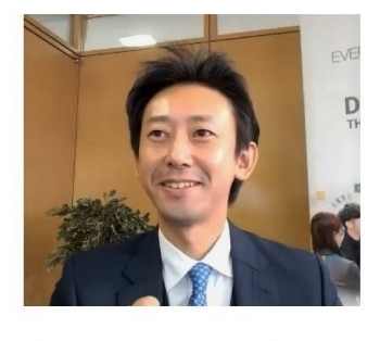 小仁 聡 氏　
ユームテクノロジージャパン株式会社ビジネスプロデューサー
株式会社ラーニングシフト 代表取締役